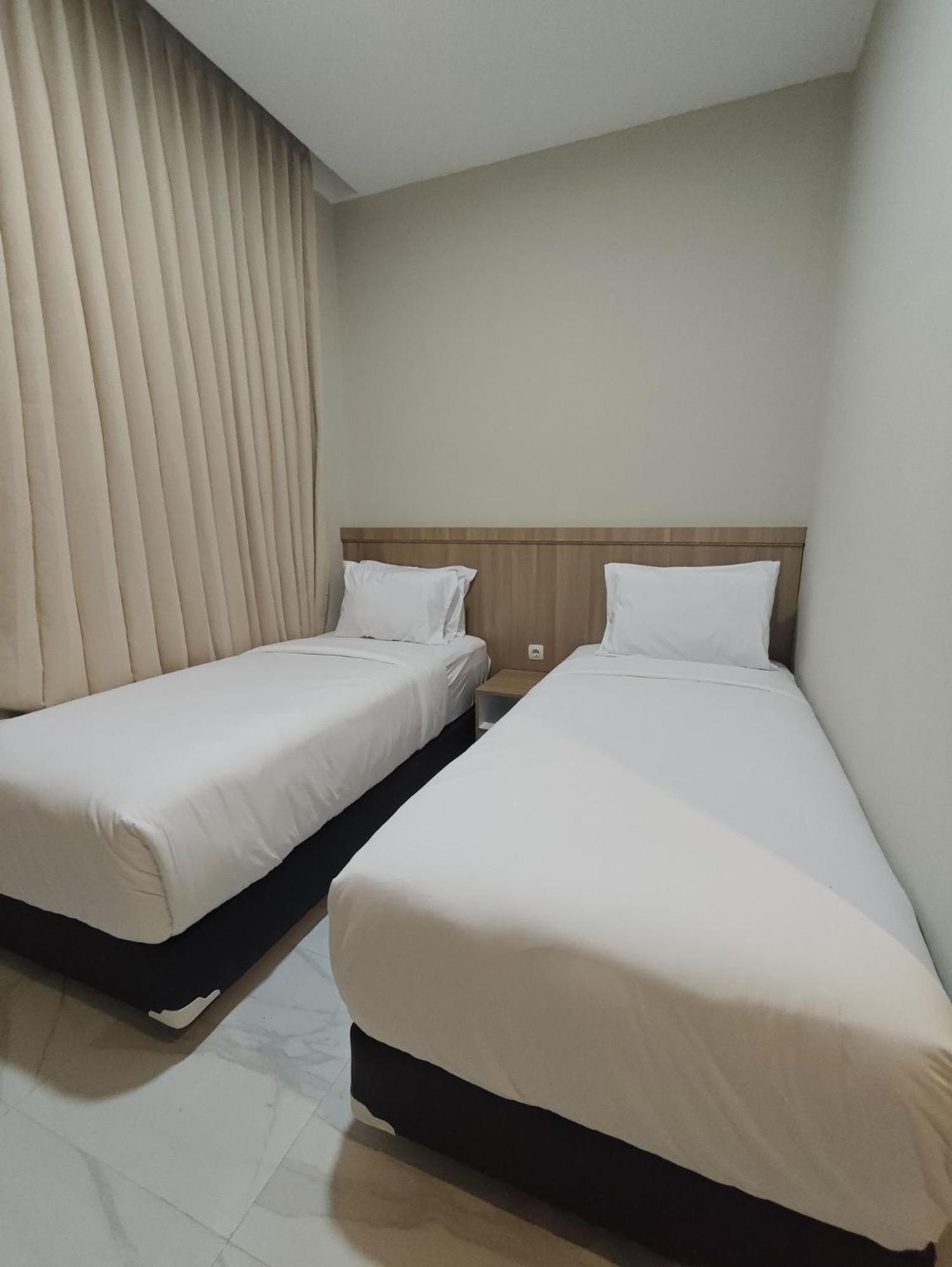 El Nipa Hotel Лабуан-Бахо Экстерьер фото